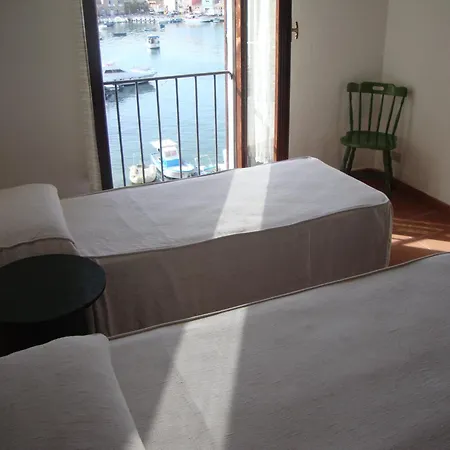 Bb Cavaliere Bed & Breakfast Lampedusa